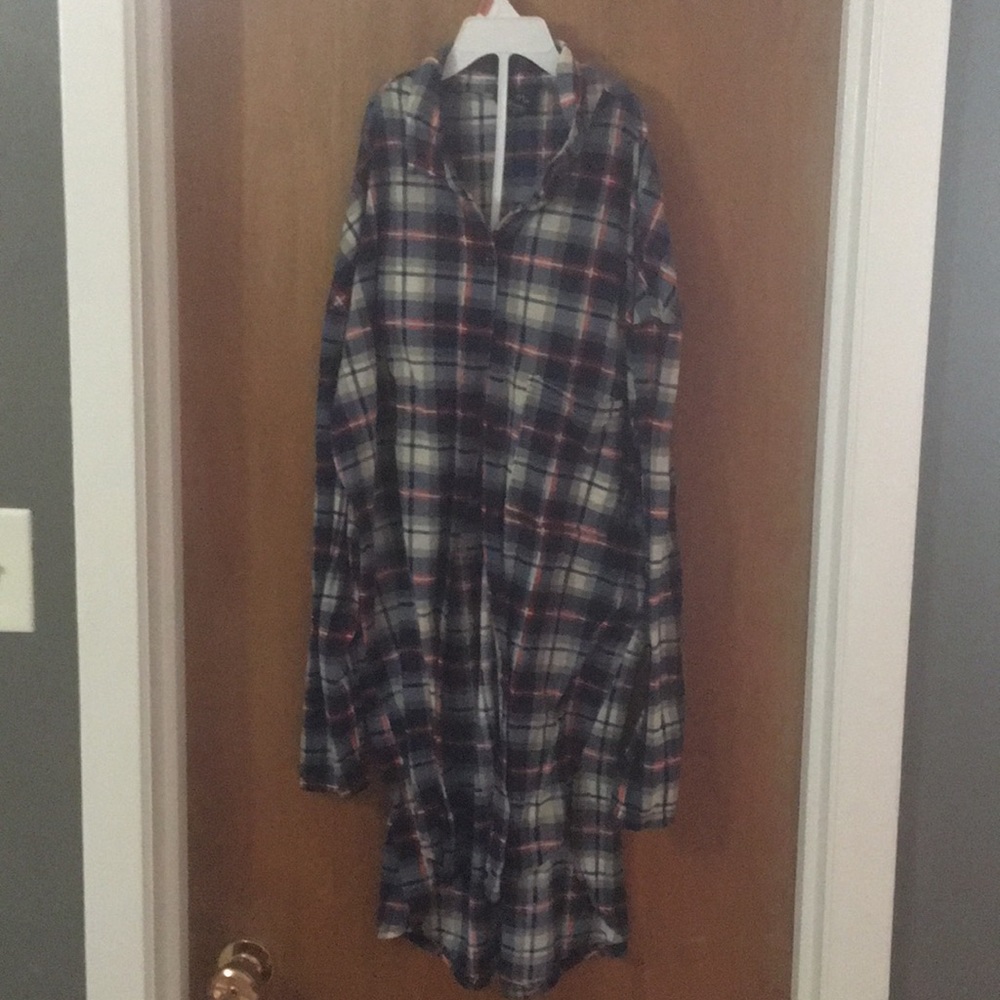 Plaid top